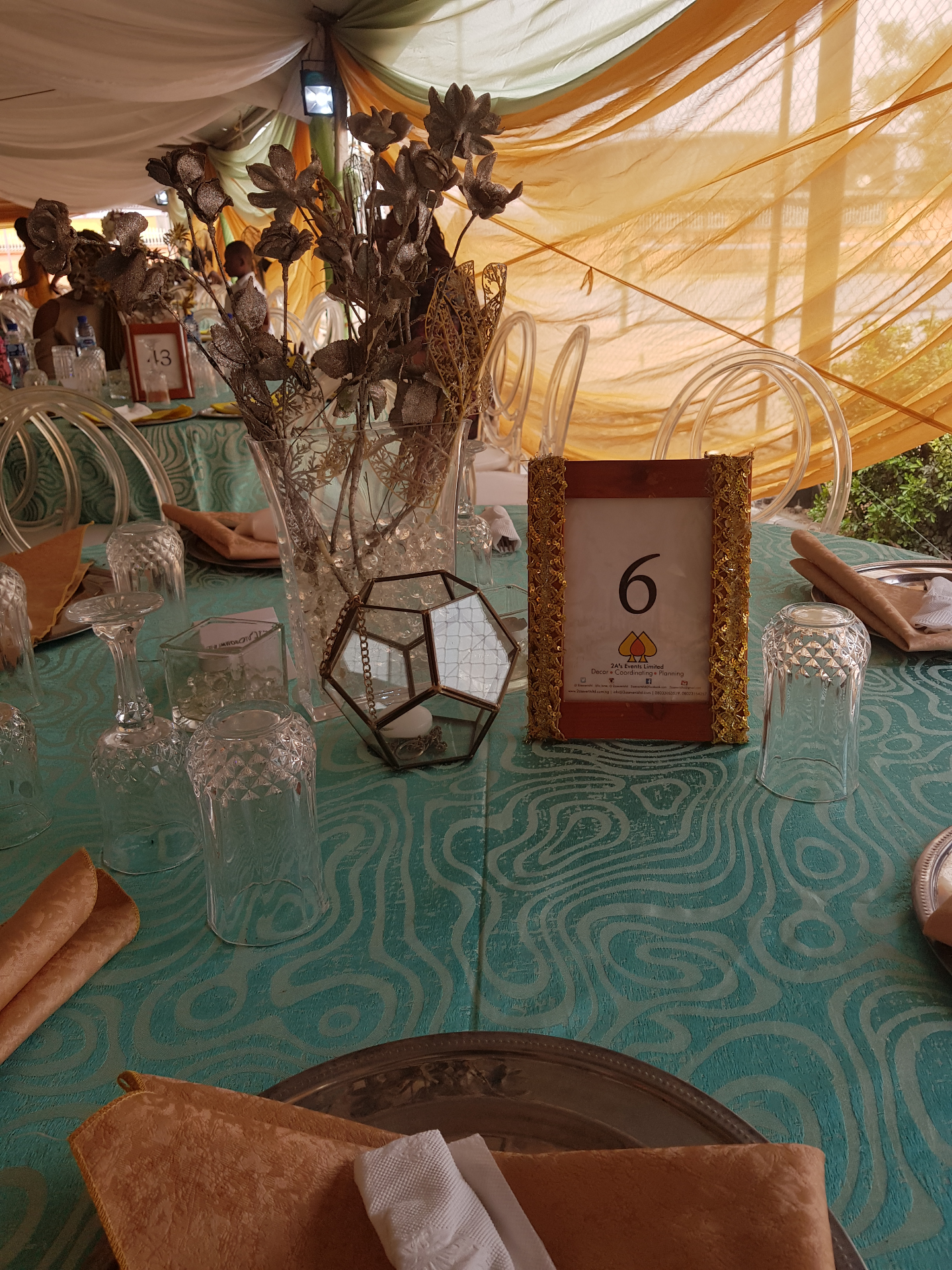 Decor